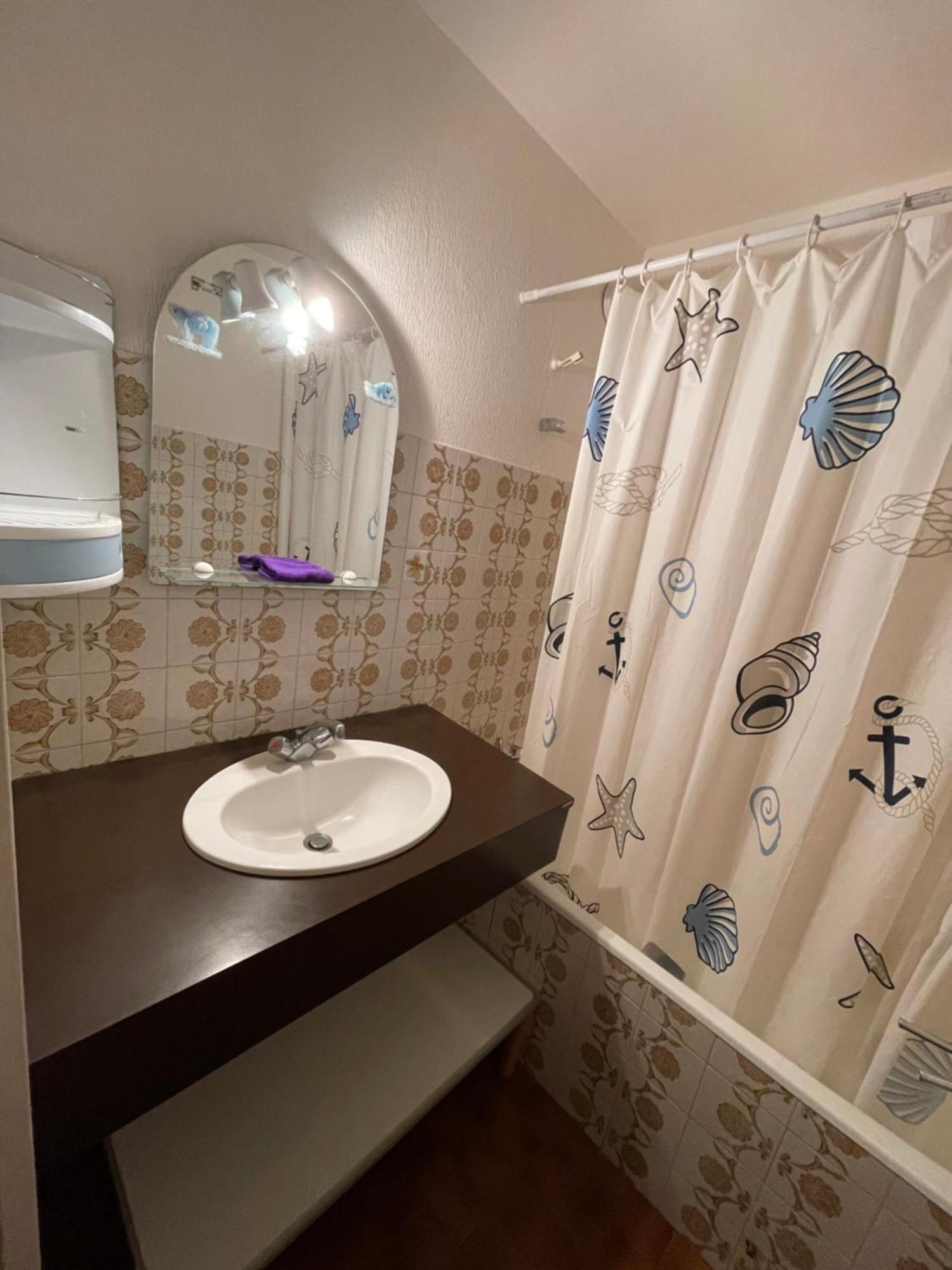 Turquoise Apartment เบโนเดต ภายนอก รูปภาพ